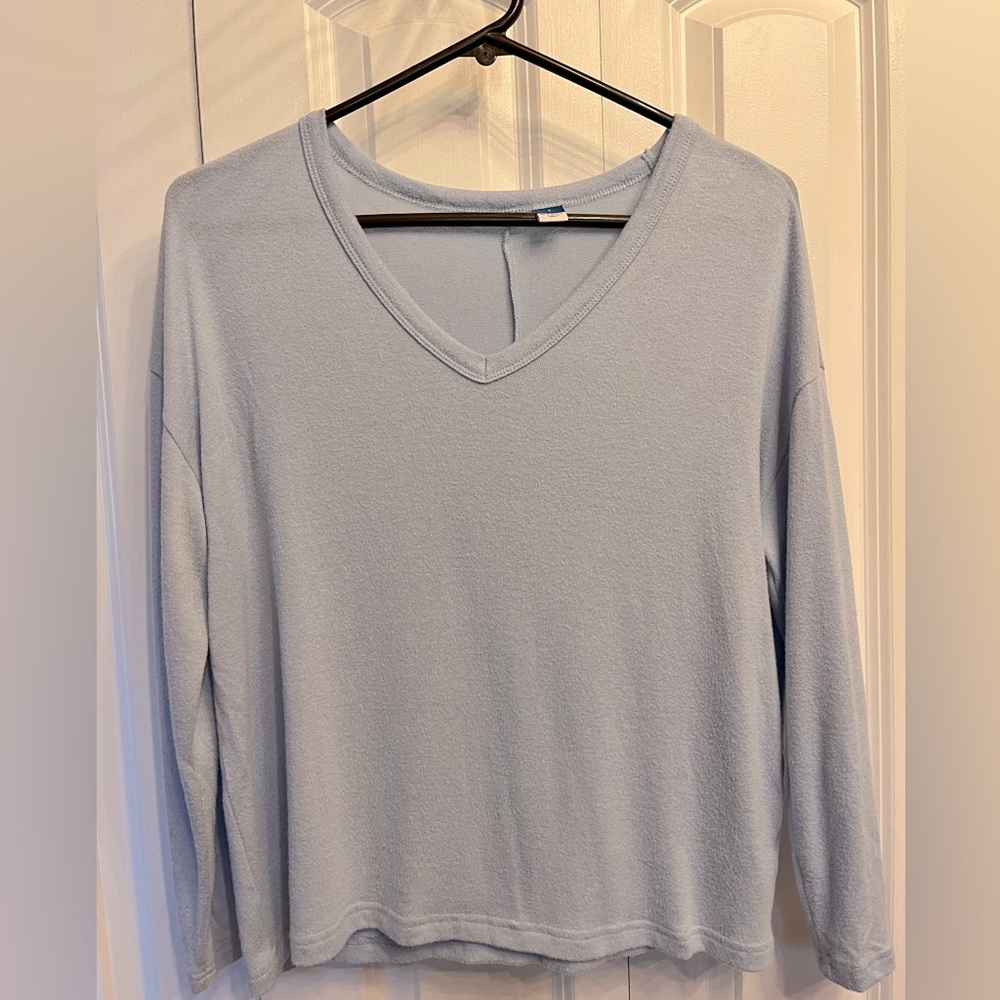 Old Navy small sky blue lightweight v-neck sweater